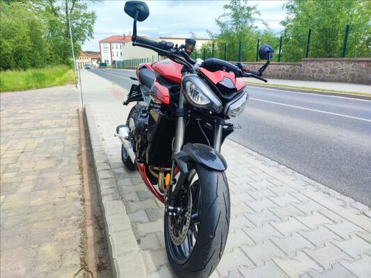 Triumph Street Triple 765 RS 2024