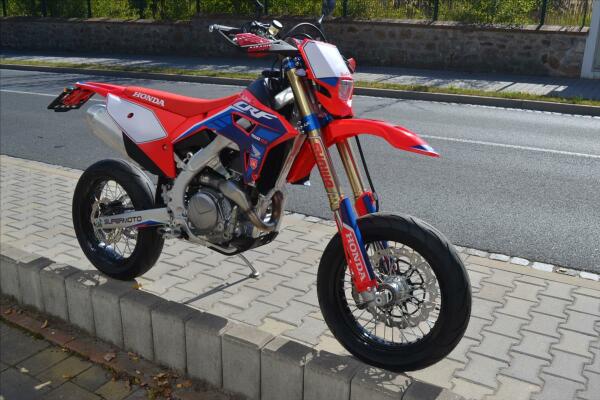 Honda CRF 450RX Supermoto Red Moto