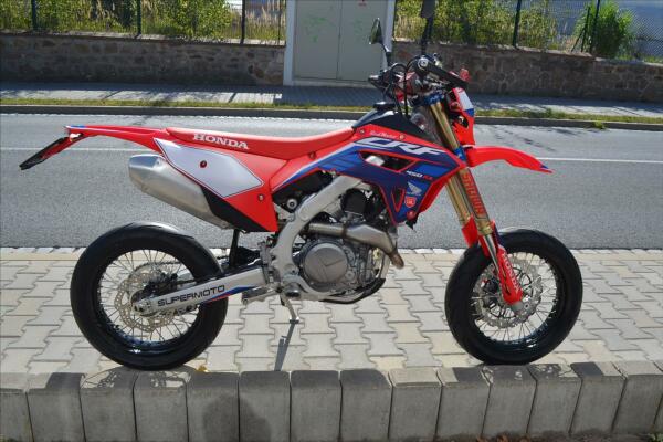 Honda CRF 450RX Supermoto Red Moto