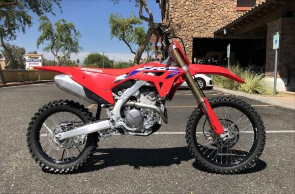 Honda CRF 250 R 2024