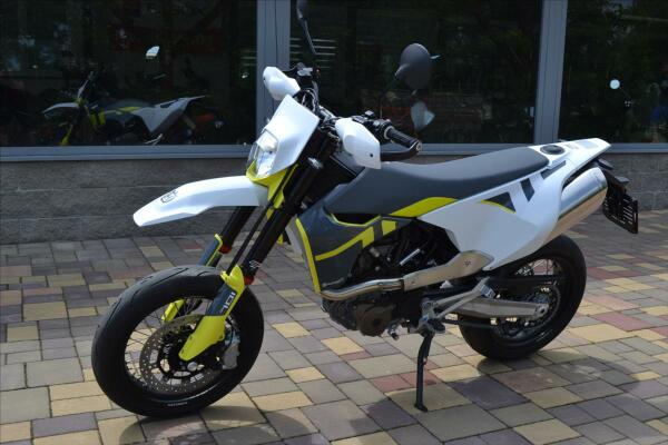 Husqvarna 701 Supermoto 2024