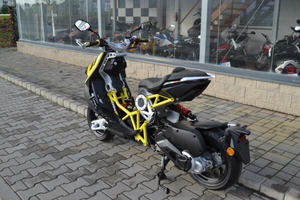 Italjet Dragster 200 yellow 2023 AKCE!