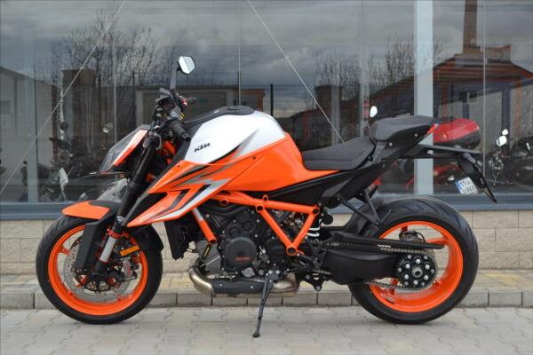 KTM 1290 Super Duke + Techpack