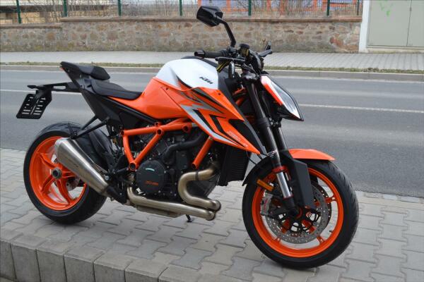 KTM 1290 Super Duke + Techpack