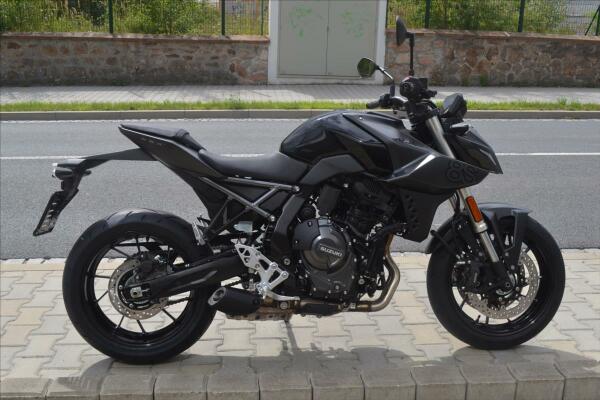 Suzuki GSX-8S 2024 záruka 40K km